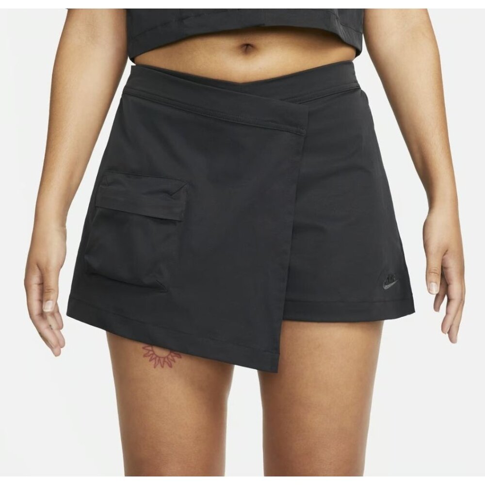 Nike Womens Black tech Pack Skort size XL Pickleball Granola Girl